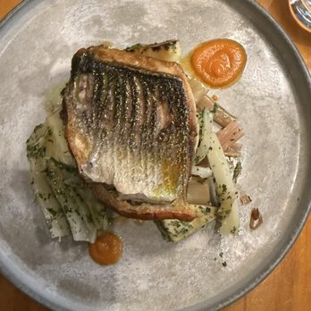 Bradleys Restaurant - British Near Me - London, XGL