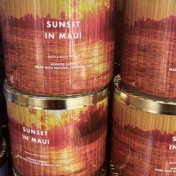 Bath & Body Works - Candle - Cosmetics & Beauty Supply Near Me - Scottsdale, Arizona