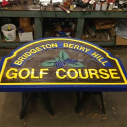 Berry Hill Golf Course - Entrance Sign freshly painted!!