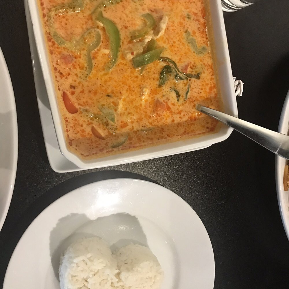 Salween Thai - Red curry (chicken, bell peppers, coconut milk) - Thai Near Me - Omaha, Nebraska Salween Thai - Red curry (chicken, bell peppers, coconut milk) - Thai Near Me - Omaha, Nebraska