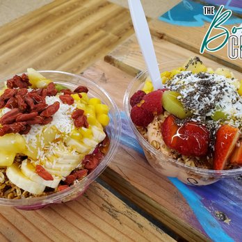 Anake's Juice Bar - Da Dragon and Poipu Paradise Acai Bowls (LR) - Juice Bars & Smoothies Near Me - Koloa, Hawaii