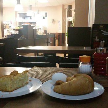 Süss - Bakeries Near Me - Berlin, BE