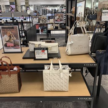 Macy's - Department Stores Near Me - Concord, California