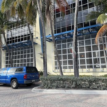 Hollywood Beach Garage - Parking Near Me - Hollywood, Florida