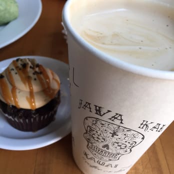 Java Kai Kauai - Salted Caramel Mocha Cupcake and Macnut Latte. Both yummy! - Breakfast & Brunch Near Me - Kapaa, Hawaii