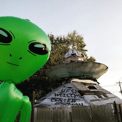 UFO Welcome Center by null