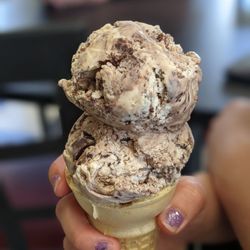 Pleasant Valley Shake Shoppe - Buckeye ice cream