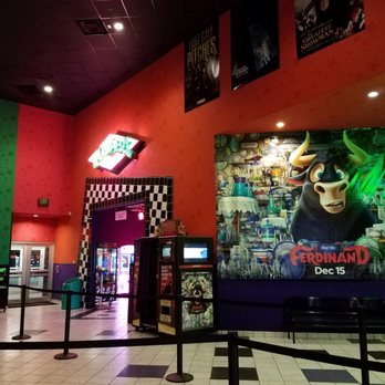 Cinemark Tinseltown USA - Cinema Near Me - North Aurora, Illinois