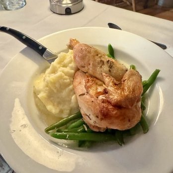 1640 Hart House - Roast Chicken with whipped potatoes, green beans and light lemon butter sauce. Perfect Sunday dinner! - New American Near Me - Ipswich, Massachusetts