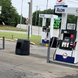 Hop N Shop - Pumps
