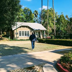 Highland Camrose Park - To the amazingly clean restrooms!