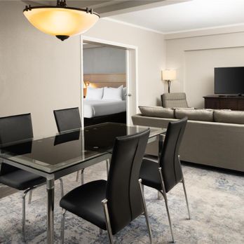 DoubleTree by Hilton Providence Airport Warwick - Guest room - Hotels Near Me - Warwick, Rhode Island DoubleTree by Hilton Providence Airport Warwick - Guest room - Hotels Near Me - Warwick, Rhode Island