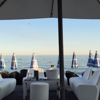 Plage Beau Rivage - Plage beau rivage (jeudi soir) - Mediterranean Near Me - Nice, 06