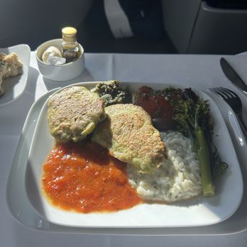 Lufthansa - Airlines Near Me - Dulles, Virginia