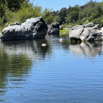 River's Edge Kayak and Canoe - Rafting/Kayaking Near Me - Healdsburg, California