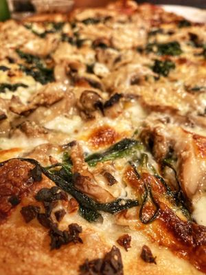 Ernie's Pizzeria by null