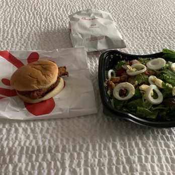 Chick-fil-A - Cobb salad Chicken Sandwich - Fast Food Near Me - Owensboro, Kentucky