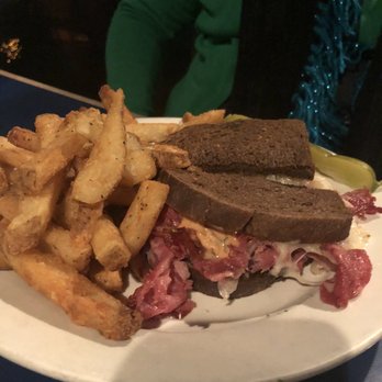 Boston Sail Loft - Grilled Dark Rye Reuben - Bars Near Me - Boston, Massachusetts