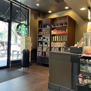 Starbucks - Coffee & Tea Near Me - Winter Park, Florida