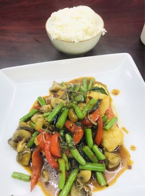 Alin’s Thai Street Food by null