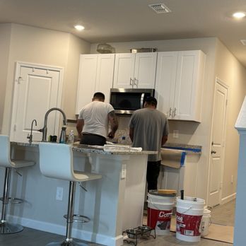MM Finishes - Lining up the tiles! - Tiling Near Me MM Finishes - Lining up the tiles! - Tiling Near Me