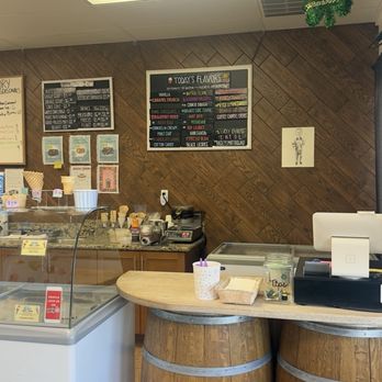 Oak Barrel Ice & Creamery - Ice Cream & Frozen Yogurt Near Me - Turlock, California Oak Barrel Ice & Creamery - Ice Cream & Frozen Yogurt Near Me - Turlock, California
