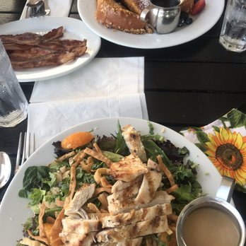Bea Bea's - Coffee & Tea Near Me - Burbank, California Bea Bea's - Coffee & Tea Near Me - Burbank, California