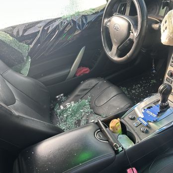 Auto Fast Glass - Before - Windshield Installation & Repair Near Me - Van Nuys, California Auto Fast Glass - Before - Windshield Installation & Repair Near Me - Van Nuys, California