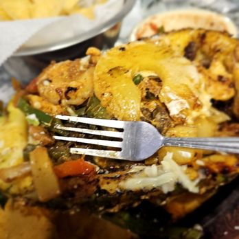 Catrinas Tacos & Tequilas - Pineapple fajita - Mexican Near Me - Independence, Missouri