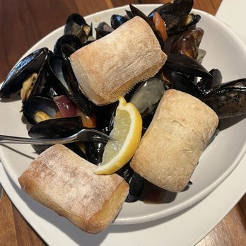 Sedona Taphouse - Chantilly - PEI Mussels - Seafood Near Me - Chantilly, Virginia Sedona Taphouse - Chantilly - PEI Mussels - Seafood Near Me - Chantilly, Virginia