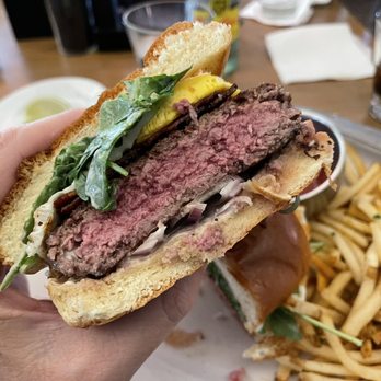 Bavette Grill - Their burger is delicious! - New American Near Me - Plano, Texas