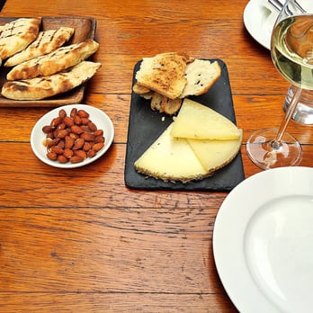 Dehesa - Manchego, Smoked Almonds - Spanish Near Me - London, XGL