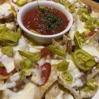 Old Chicago Pizza + Taproom - Italian Nachos - Pizza Near Me - OLATHE, Kansas