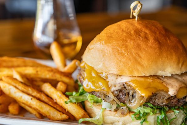 Mission Ave Bar and Grill by null