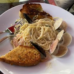 Syrens Bistro - West coast Spaghettini