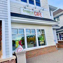 Tropical Smoothie Cafe