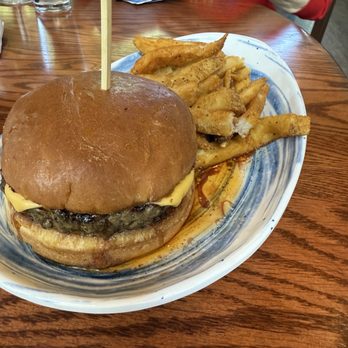 Captains Quarters Riverside Grille - Harrods Burger - Seafood Near Me - Prospect, Kentucky Captains Quarters Riverside Grille - Harrods Burger - Seafood Near Me - Prospect, Kentucky