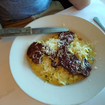Brass Door - Fettuccine Alfredo with filet medallions - American Near Me - San Ramon, California Brass Door - Fettuccine Alfredo with filet medallions - American Near Me - San Ramon, California