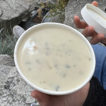Gere-a-Deli - Clam chowder - Delis Near Me - Anacortes, Washington Gere-a-Deli - Clam chowder - Delis Near Me - Anacortes, Washington