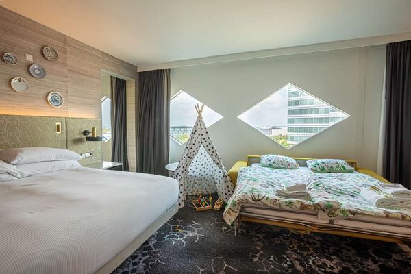 Hilton Amsterdam Airport Schiphol by null
