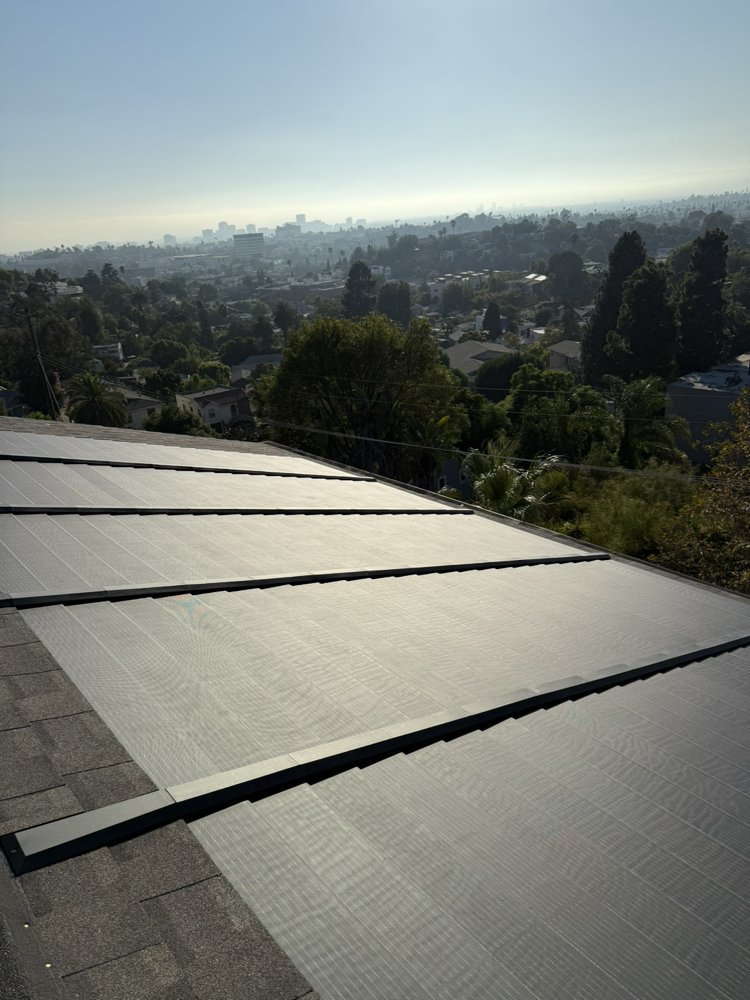 Slide of United Roofing California