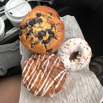 Woolfie's Bakery - Bakeries Near Me - Dennis Port, Massachusetts
