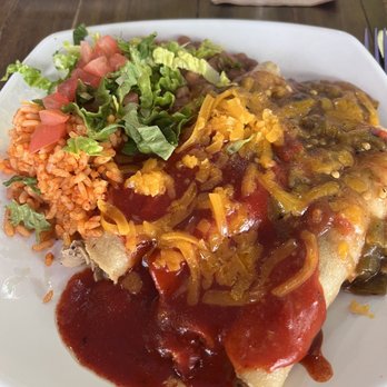Cinnamon Sugar and Spice Cafe - Chicken enchiladas w/Xmas - Breakfast & Brunch Near Me - Albuquerque, New Mexico