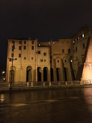 Teatro di Marcello by null