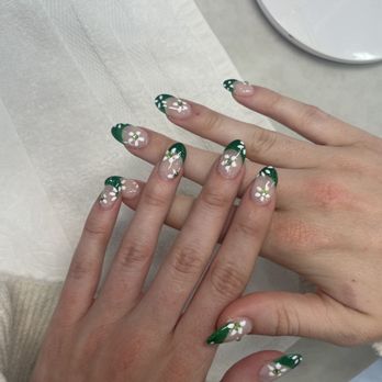 Fancy Nails Salon - Nail Salons Near Me - Arroyo Grande, California