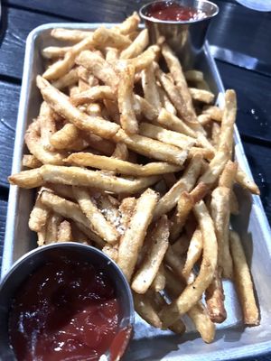 Quinn's Neighbourhood Pub and Eatery by null