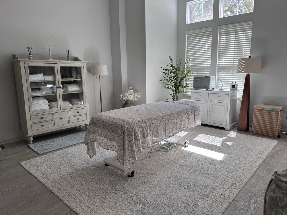 First Class Massage Logo
