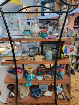 Panama City Souvenirs - Lots of Locally made Souvenirs all our shells are local finds. Panama City Souvenirs - Lots of Locally made Souvenirs all our shells are local finds.