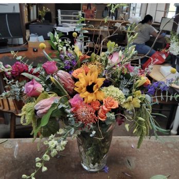 Williams Flower & Gift - Florists Near Me - Olympia, Washington