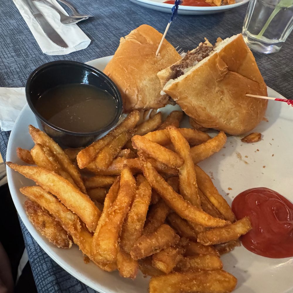 The Brass Lantern - french dip - Pubs Near Me - Chippewa Falls, Wisconsin The Brass Lantern - french dip - Pubs Near Me - Chippewa Falls, Wisconsin